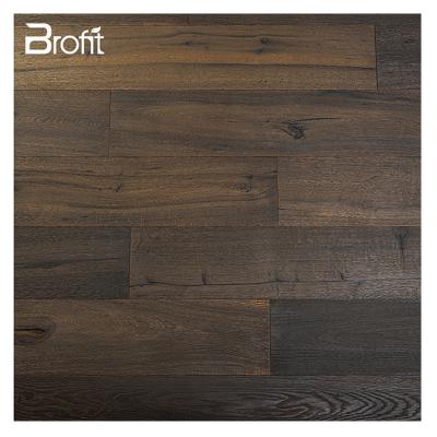 China Customized Distressed Style Herringbone Distressed Engineered Wood Warm Brown Engineer Wooden Flooring for sale