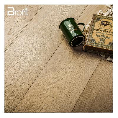 China Modern Customizable Light White Washed Luxury Oak Engineered Wood Flooring for sale