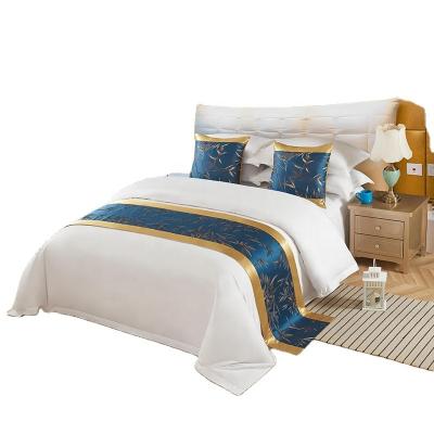 China Nondisposable Luxury Decorative Adult Environmental Friendly Printing Hotel Bed Runner And Cushion Set for sale