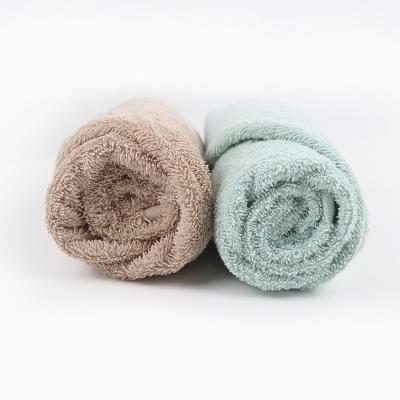 China Customized 100% natural and ultra absorbent hypoallergenic cotton towels for the bathroom with logo for sale