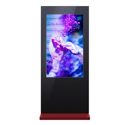 Cina 55 65 86 inch high brightness waterproof large outdoor advertising display screen IP65 outdoor digital signage totem in vendita