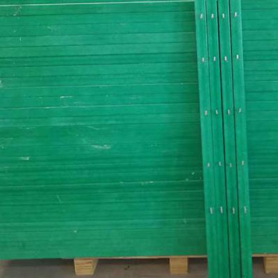 China Multifunctional Barbed Wire Square Composite Columns For Farm Fence for sale