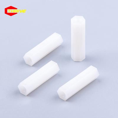 China Nylon Pan Plastic Pan Head Screw Bolt Phillips Machine Threads Cross Around Head Nylon Screw for sale