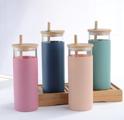 China Glass Sustainable Water Bottle Borosilicate Lid Silicone Bamboo Cover Straw Water Cup for sale