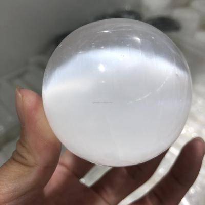 China China Wholesale Price Natural Selenite Sphere Polished Quartz Crystal Balls Folk Crafts For Gifts for sale