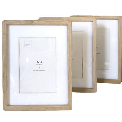 China Mordern Family 8x10 FSC Oak Wood Simple Style Customized Natural Photo Frame for sale