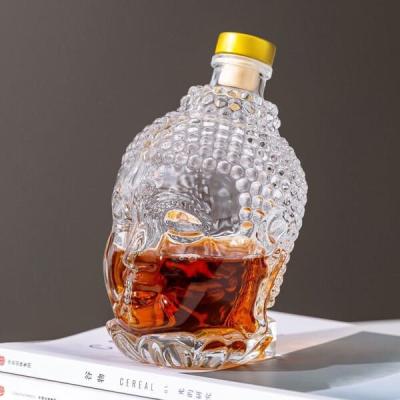 China Het loodvrije 770ML Gegraveerde Hoofd van Crystal Whiskey Decanter Personalized 27oz Boedha Te koop