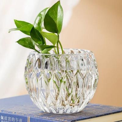 Cina Altezza votiva del supporto di candela di lacrima libera di Crystal Home Decoration Glass Lead 8.8cm in vendita