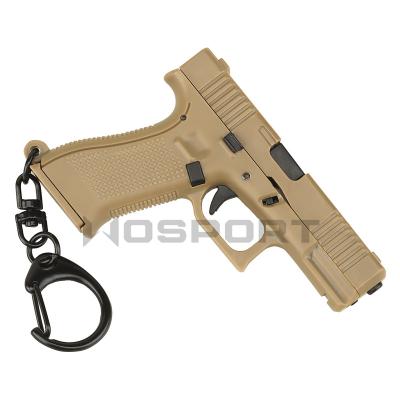 China Environmental Wholesale Creative Realistic Dismountable Pistol G45 Mini Pendant Model Handheld Weapons Plastic Key Chain for sale