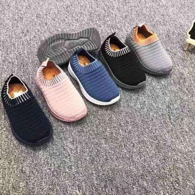 China Other new arrival 2021 high quality fly knit kids sports shoes for kids with cheap price slip on kid shoe for sale