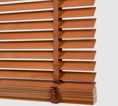 Cina Environmental Friendly Wooden Shutter Window Rolling Shutter Roller Side Frame Shutters in vendita