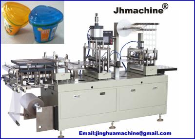 China Hot Selling automatic disposable lid thermoforming machine/within auto cutting device for sale