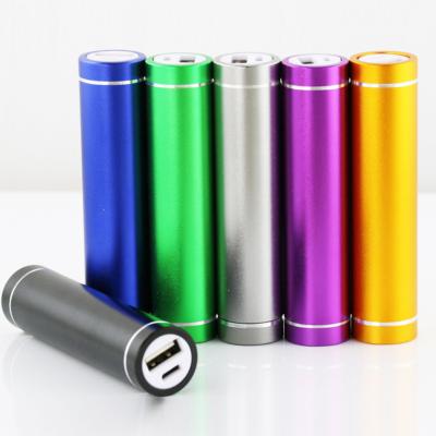 中国 5V/2600mAh Cell Phone Power Bank Mobile Battery Bank Metal Round Emergency Mobile Power Bank External Mobile Phone Customized Logo USB Tube 販売のため