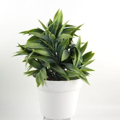 China Natural touch plants simulation artificial plant with plastic pot for shelf home decorative decoration desktop plastic plant for sale