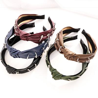 China Hair Decoration A Low Price Faux Knitted Leather Headbands Pleated Hair Accessories for sale