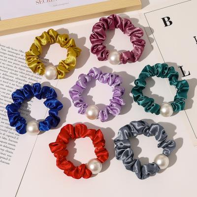 China Wholesale Custom Scrunchies Of A Logo Elastic Band New Colorful Accessories Pearl Girl Hair Decoration Factory Price for sale