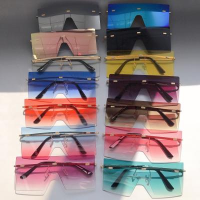 China Promotional Good Quality UV400/Unisex/CE Good Quality And Multifunctional Luxury Retro Sunglasses Vintage For Women for sale