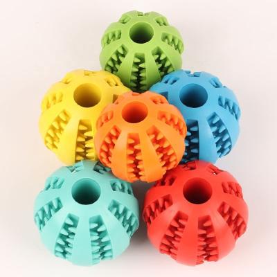 China Viable Pet Chewing Feed Rubber Ball Treat Ball Toy Rubber Teeth Clean Chew Soft Food Dog Mascotas Dispensing Custom Logo for sale