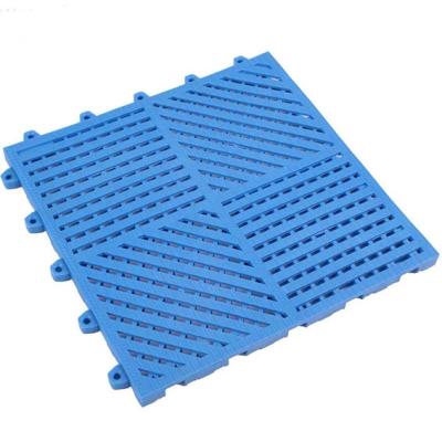 Chine Tapis de verrouillage amical 25*25 de plancher de PVC de glissement de carrelages de PVC d'E anti à vendre