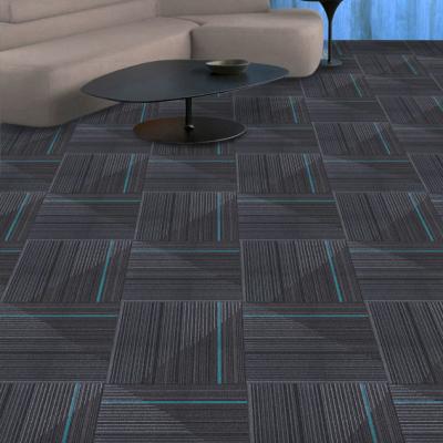 China La alfombra modular de nylon de la oficina desprendible incombustible teja los 60X60CM en venta