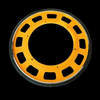 China Modern 587*30*330mm 10/12 Hole Escalator Drive Friction Wheel in Rubber for sale