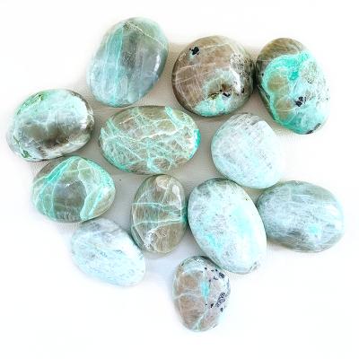 China Wholesale Natural Healing Palms Moonstone Crystal Stone Polished Green Palms From Europe for sale