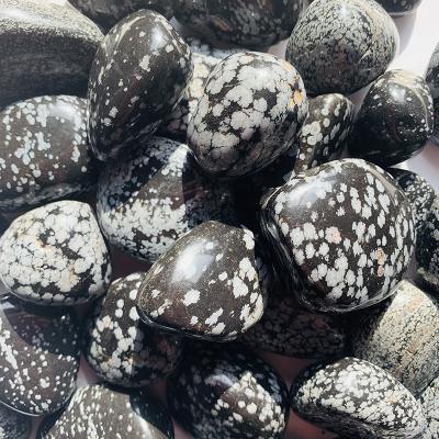 China Europe Wholesale Healing Energy Lucky Natural Crystal Craft Tumbled Snowflake Obsidian for sale