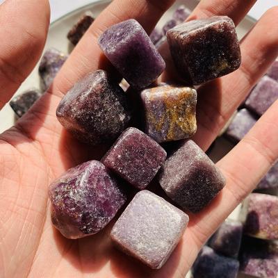 China Europe wholesale price natural crystal tumbled gravel chips stone lepidolite stone cubes for sale