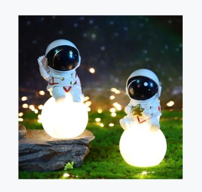 China Lighting Functions Wholesale New Bedroom Modern Ornament Personality Pet Astronaut Guardian Creative Night Light for sale