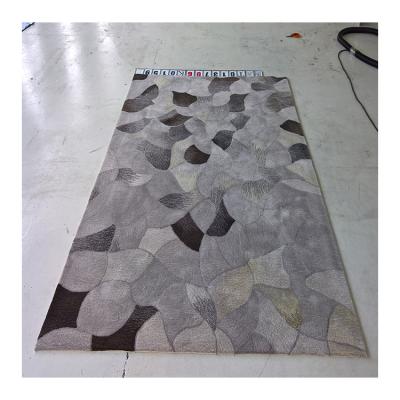 China Stain Resistant Customized Wool Viscous High End Hand Tufted Cut Pile Black And White Bedroom Decorative Rug for sale