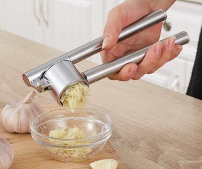 China High Quality Sustainable Kitchen Accessories Stainless Steel Garlic Press for sale