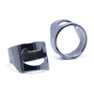 China 28mm Viable Mini Cool Kitchen Home Bar Tools Single Fancy Finger Ring Beer Opener Stainless Steel Ring Bottle Opener EDC Crown Metal for sale