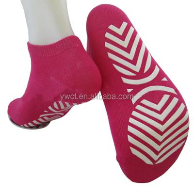 China Fashion Jacquard Design Women Non Slip Anti Slip Sports Indoor Yoga Socks for sale