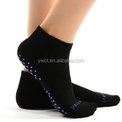 China Custom Logo Trampoline Sport Yoga Socks Non-Slip Wholesale Anti-skid for sale