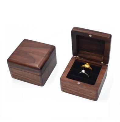 China Handmade Wooden Natural Round Love Wedding Ceremony Storage Box Wood Jewelry Organizer For Jewelry Ring Box Case for sale