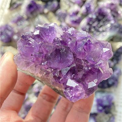 China Wholesale Healing Stones Crystal Geodes Gifts Souvenirs China Crystals Reiki Amethyst Cave Quartz Crystals For Home Decoration for sale