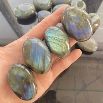 China China 3-5cm AA Natural Healing Carved Crafts High Quality Blue Labradorite Palm Stone Labradorite Tumbled for sale