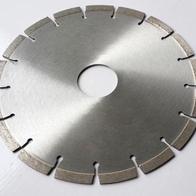 China Granite Hard Segmented Diamond Saw Granite Blade For Cutting Super Hard Granite for sale