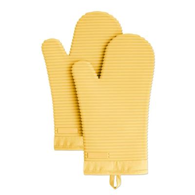 China Higher Heat Resistant Hot Sale With Non-slip Oven Gloves Silicone Grill Stripes Extreme Heat Resistant BBQ Gloves for sale