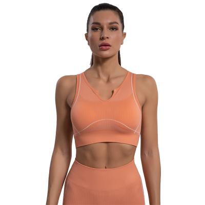 China Wholesale New Arrival Autumn And Winter Breathable Women Sports U Collar Bra Vest And High Waist Seamless Gaiters Breathable Yoga Suit Set for sale