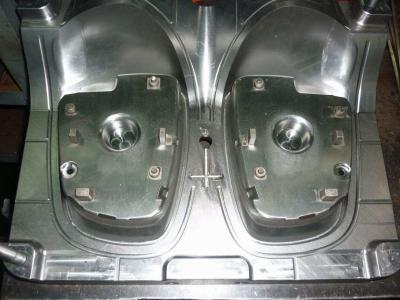 China Precision Custom Injection Plastic Mold Development Durable Aluminum Mould Maker for sale