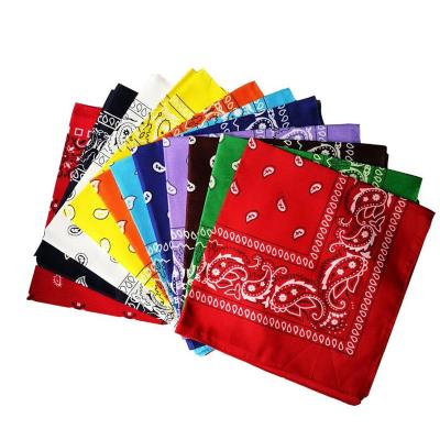 China Moq Logo Seamless Hair Bandana Customized Buffs Cotton Polyester Outdoor Activities Sports Stockings Custom Bandanas Headwear for sale