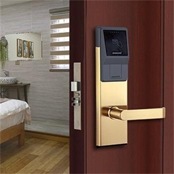 China Household Door Locks Factory Supplier Open-Disk Emergency Key Unlock Rfid Card Key Digital Smart Hotel Lock for sale