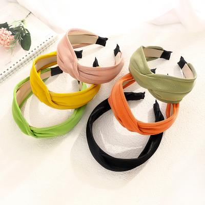 China Fashion LRTOU Wholesale 2021 New Korean Women Fashion Headband Hair Accessories Girls Candy Color Leather Twisted Headband for sale