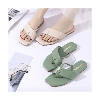 China New Design Breathable Open Toe Ladies PU Leather Sandals Women Adjust Low Heel Slippers for sale