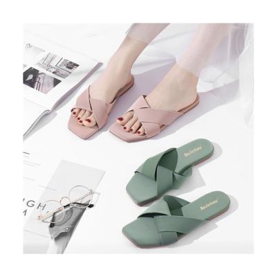 China 2021 Summer Women's Slippers Breathable PU Leather Sandals Square Main Outdoor Flat Women Sandals Slides For Sale for sale