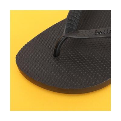 China Breathable low moq layers outsole men black thick sole non-slip slippers both fail flip flops for sale