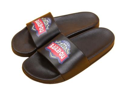 China The latest flip flops sandals lightweight men's sandals flip flops for boys and mens casual shoes for sale