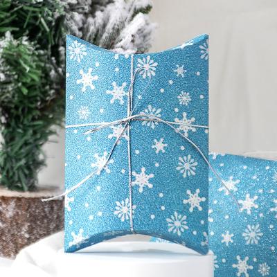 China Eco-Friendly Recycled Materials Snowflake Christmas Pillow Box Wedding Party Decor Supplies Snack Cookie Baking Candy Gift Box for sale