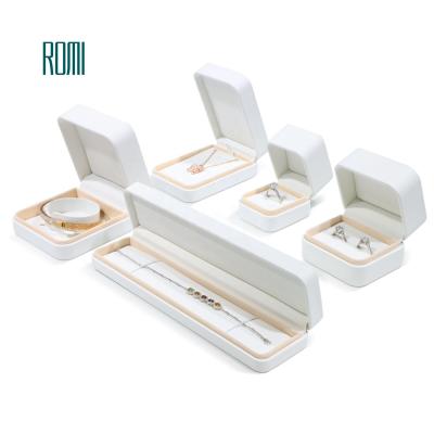 China Custom Leather Jewelry Ring Boxes PU Logo White Necklace Bangle Packaging ROMI Top Quality Jewelry Package for sale